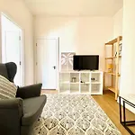 Flat 3 Gr 1 Bedroom Apartment 3 Mins Walk Mile End Station