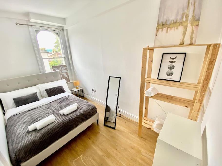 Apartamento Flat 3 Gr 1 Bedroom 3 Mins Walk Mile End Station *