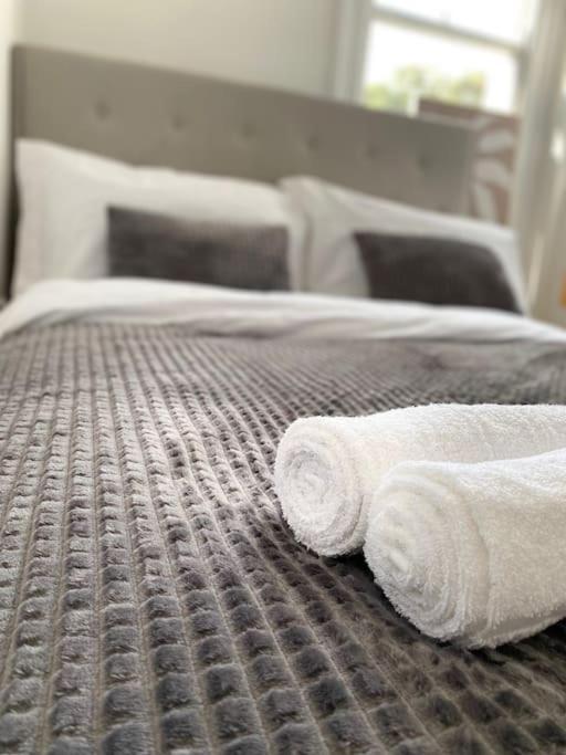 Apartamento Flat 3 Gr 1 Bedroom 3 Mins Walk Mile End Station